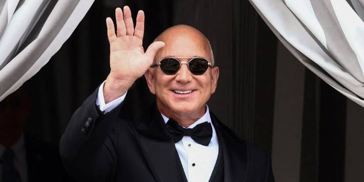 La millonaria apuesta familiar que convirtió a Amazon en un imperio digital: el secreto de Bezos