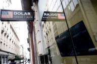 Sube el dólar y hay una leve recuperación de las acciones el día después de la reunión de Milei con Trump