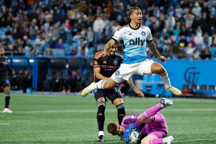 Alonso Martínez scores in the 34th minute and NYCFC beats Charlotte 1-0 to begin best