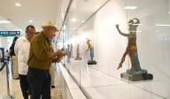 Deidades mayas reciben a viajeros en el Aeropuerto de Mérida