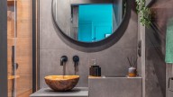 Soy interiorista y así reformé mi baño pequeño sin obras: parecerá nuevo