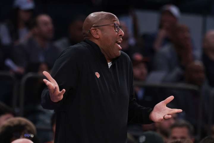 Knicks’ Mike Brown rips team after ugly preseason loss to Wizards