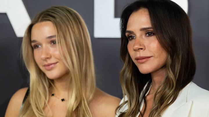 Victoria Beckham could be mistaken for daughter Harper in very youthful look