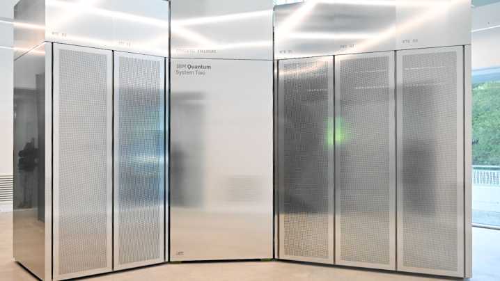 Gobierno vasco e IBM inauguran en San Sebastián el superordenador cuántico más potente de Europa