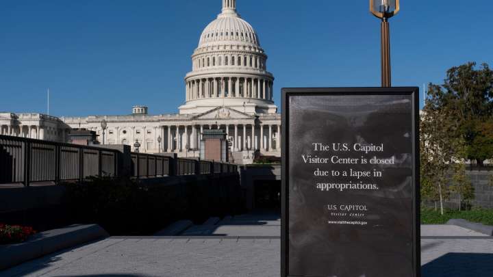 Americans spread shutdown blame across parties, AP