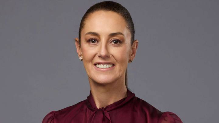 Claudia Sheinbaum acusa a Reforma de ser órgano de propaganda conservadora