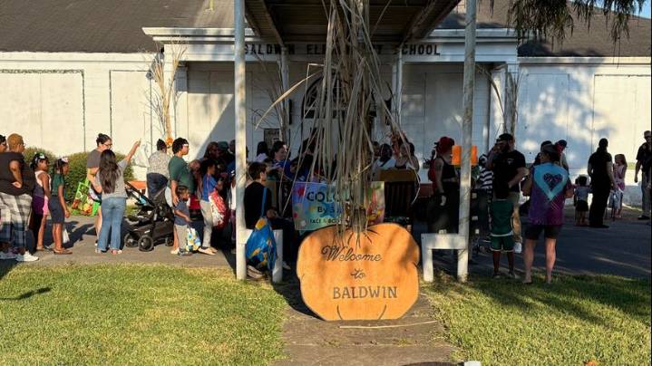 Baldwin holds 'National Night Out' outside Baldwin Elementary School