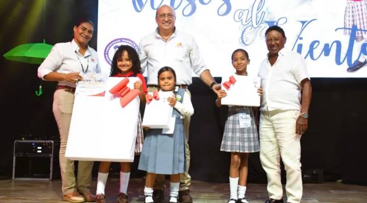 Colegio Comfacesar reunió a 70 estudiantes de 26 instituciones educativas en la novena edición de «Verso al viento»