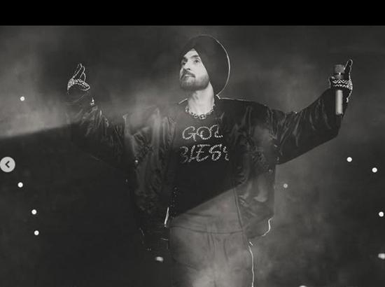 Fans denied entry for wearing Kirpans at Diljit Dosanjh concert in Australia; Giani Kuldeep Gargaj condemns move [ FULL VIEW ]