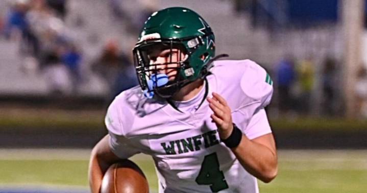 Prep football: Winfield QB Jared Miller finds way back from shoulder injury