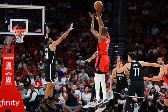 Eason takes over in first half as Rockets topple Nets 137