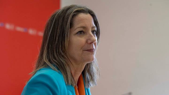 El PSdeG denuncia que el PP aplace el pleno una semana porque Rueda está de vacaciones