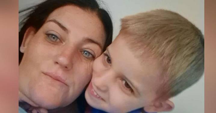 Mum urges parents to place shoes outside City Hall in special needs protest