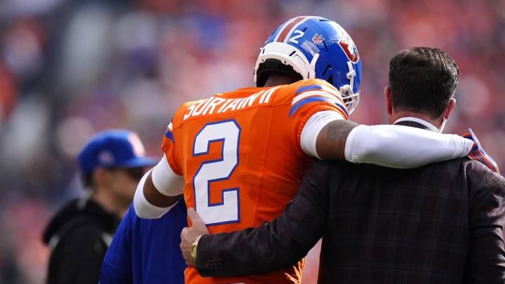 Pat Surtain is questionable to return with shoulder injury