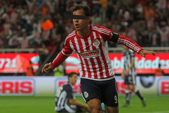 Familia de Omar Bravo acusa extorsión; demanda, "venganza financiera"
