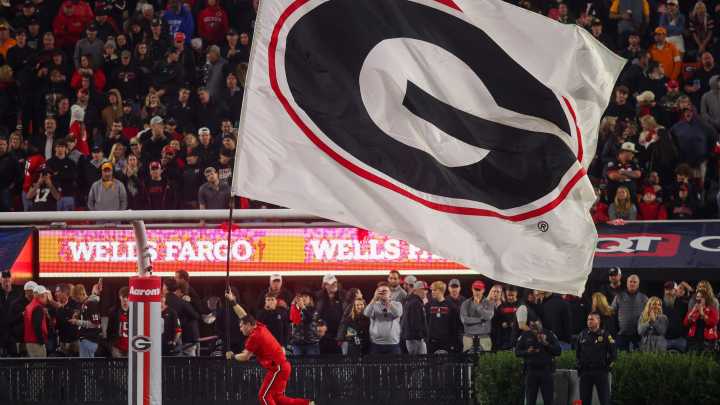Georgia football staffers in 'minor traffic incident' en route to Auburn
