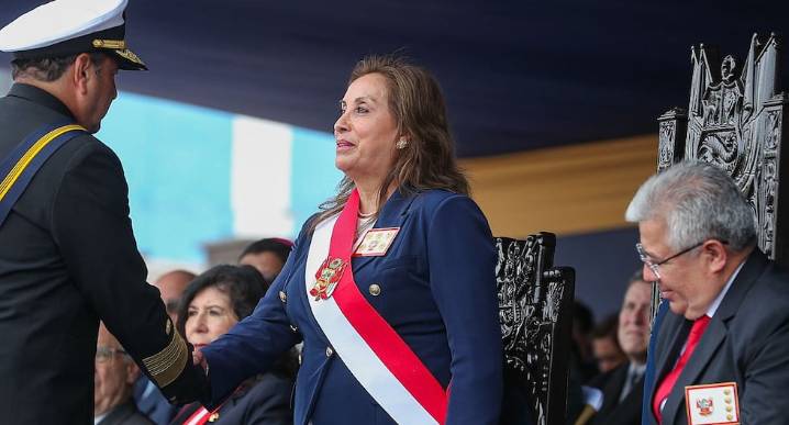 Dina Boluarte asciende a 12 generales de brigada, un contralmirante y un mayor general FAP en su último día de Gobierno