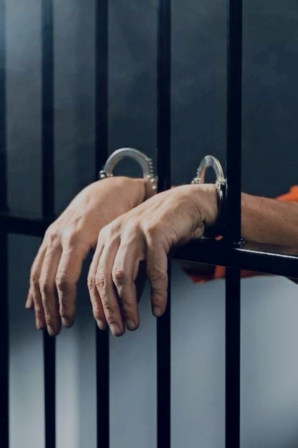 2 Prisoners Escape During Dussehra Celebrations