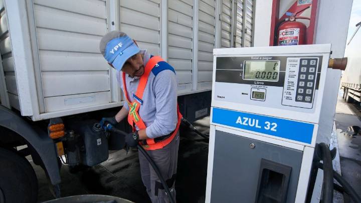 YPF amplía la disponibilidad de Azul 32 con modalidad en surtidor en 80 estaciones de servicio