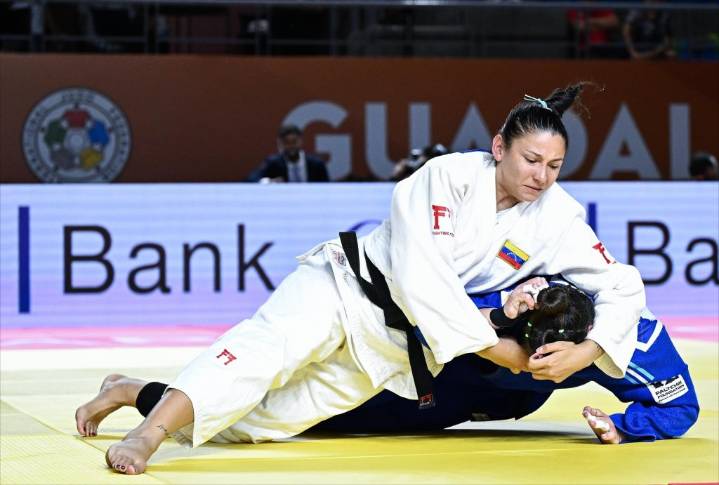 Guayanesa Karen León logró el bronce en Grand Prix de Judo...