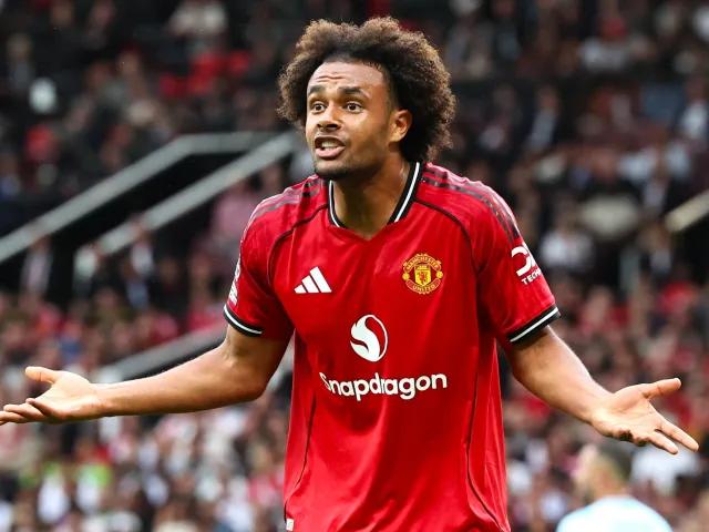La Liga 'lifeline' for Zirkzee as Man Utd flop attracts new suitor