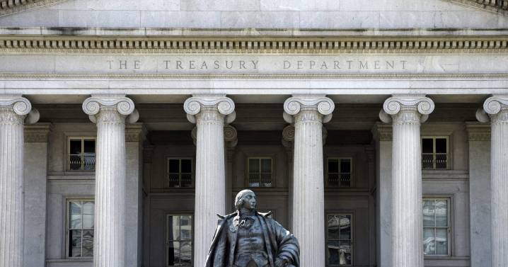 U.S. national debt hits $38 trillion and Washington is ‘numb to our own dysfunction,’ budget committee warns