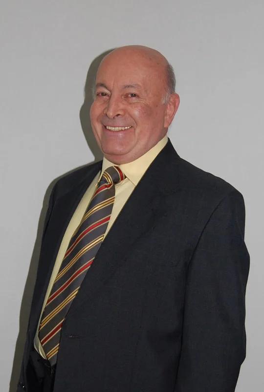 Murió el actor Carlos Barbosa, leyenda de la televisión colombiana y protagonista de "Vuelo secreto" y "La saga"