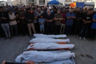 Israel reanuda los bombardeos en Gaza y corta la entrada de ayuda tras acusar a Hamás de violar el alto el fuego