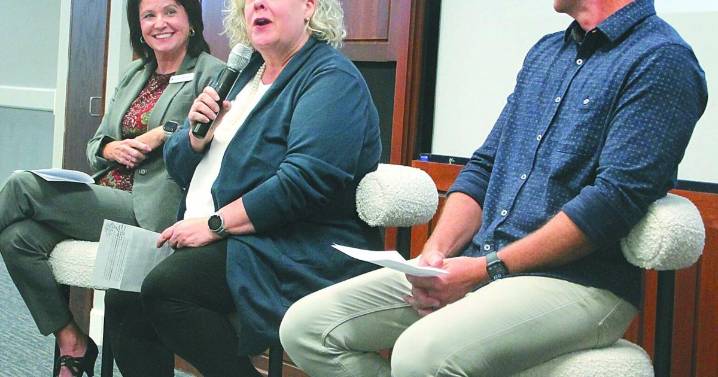 Panelists lead discussion of nonprofit work at Chamber lunch