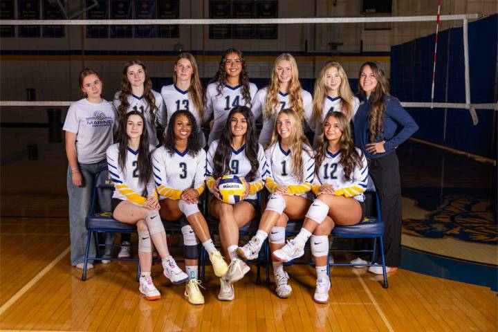 Varsity volleyball places 4th in tournament top bracket