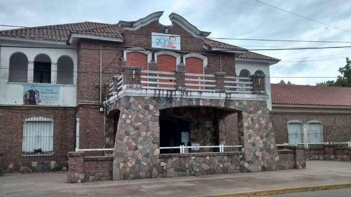 Funes: investigan paliza en manada a un alumno dentro de un colegio