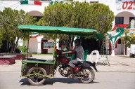 Alista Imoveqroo entrega de tarjetones a mototaxistas de José María Morelos