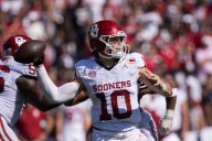 No. 14 Oklahoma, Mateer get back on track with a 26
