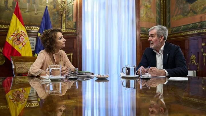 El Estado se compromete a cumplir con Canarias y desbloquear casi 400 millones antes de final de año