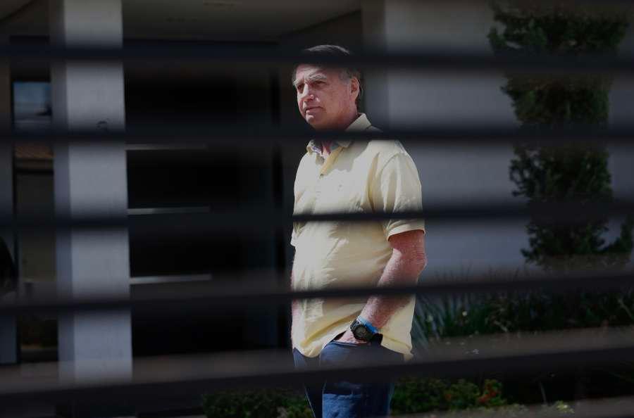 Corte Suprema ratifica prisión domiciliaria a Bolsonaro