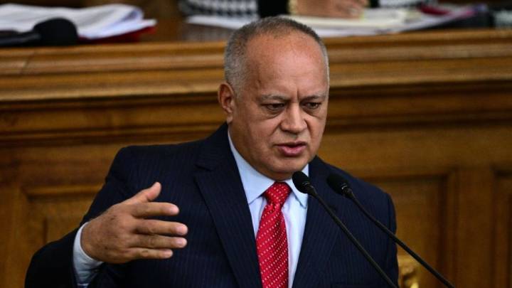El número dos del régimen chavista, Diosdado Cabello, amenazó públicamente con un atentado contra el editor sénior de Voz Media, Orlando Avendaño