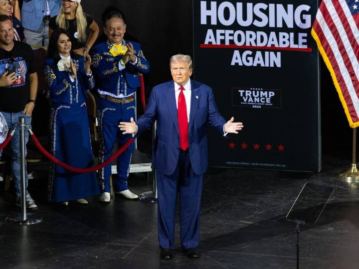 Deadspin | Donald Trump threatens to pull World Cup matches from Boston