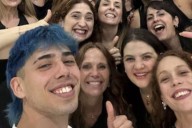 Luck Ra visitó a las mujeres que hicieron la coreo viral en Vélez y se sumó a ellas en un baile
