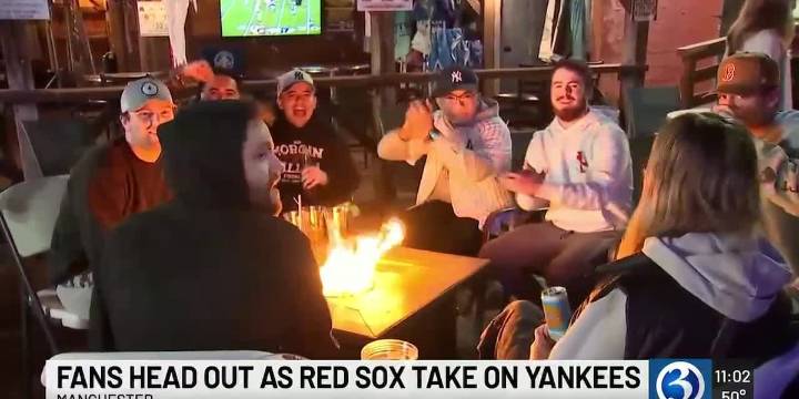 Red Sox and Yankees fans flock to Murphy’s Pub to watch playoff showdown