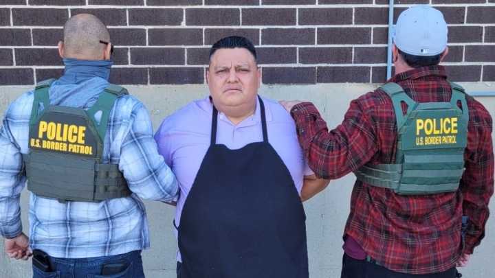 Caos en Chicago tras el arresto de un migrante: CBP asegura que es terrorista e intentó atropellar a agentes