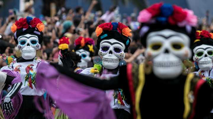 ¿A Qué Hora Inicia Desfile de Día de Muertos 2025 CDMX y Cuánto Durará? Fecha y Punto de Partida