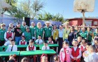 Avanza la entrega de mobiliario escolar