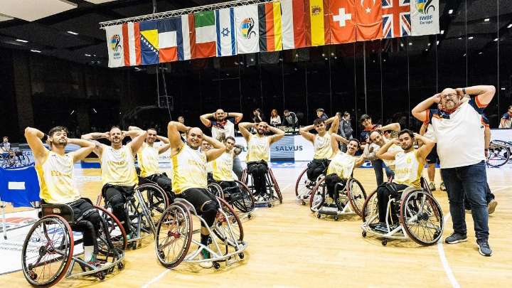 Oro histórico con sabor grancanario; Jonay Caraballo y Raúl Vega se proclaman campeones de Europa de baloncesto en silla de ruedas