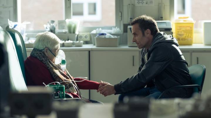 ‘La deuda’: Daniel Guzmán y una anciana de 91 años conmueven con una película para la buena gente