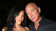 Pics Of Jeff Bezos' New Face Hint He Paid Lauren Sanchez's Surgeon A Visit