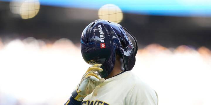 Brewers’ Chourio undergoes MRI but stays upbeat after leaving NLDS Game 1 with hamstring tightness