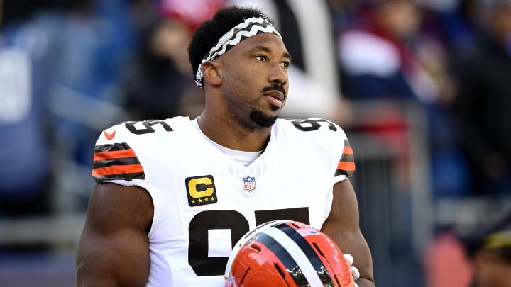 Myles Garrett passes Reggie White for most sacks under age of 30, Browns lead 7