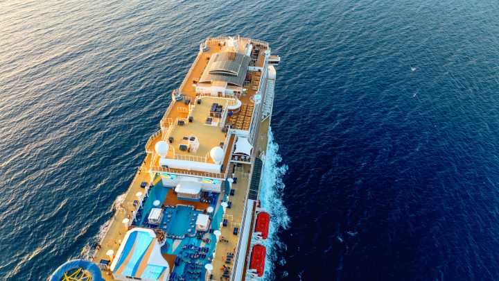 Norwegian Cruise Line Doubles Down In Response To Criticism Over New Room Service Rule