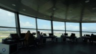 Aeropuertos de Estados Unidos, en problemas por el cierre del Gobierno: faltan operadores de control aéreo y hay congestión