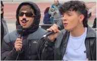 El inesperado gesto de Luck Ra con Nico Behringer, el ganador de La Voz: bigote falso y música callejera